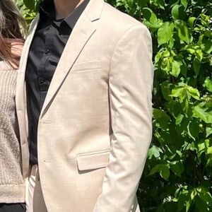 Men’s tan skinny fit suit